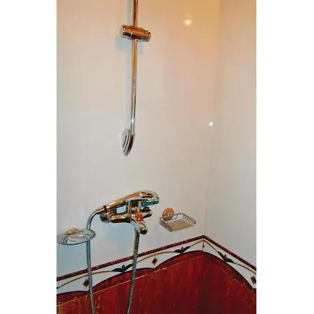 One-bedroom In Apartment *